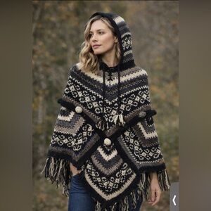 One of a kind, handmade women’s poncho. 100% wool.